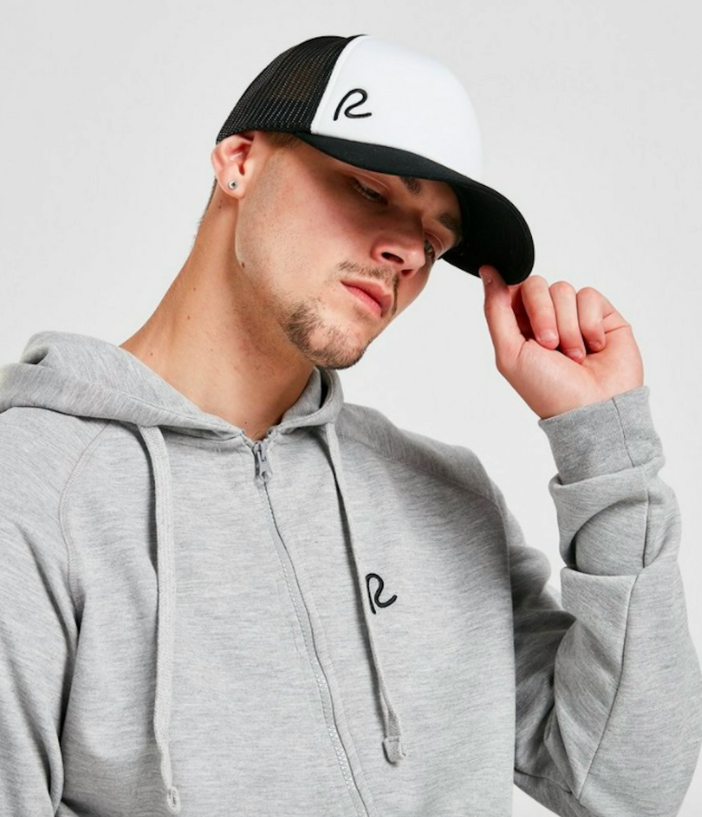 Baseball cap with r on hot sale love island